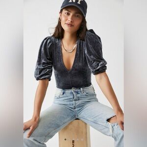 NWT Free People Crushed Velvet Puff Sleeve Bodysuit Size S